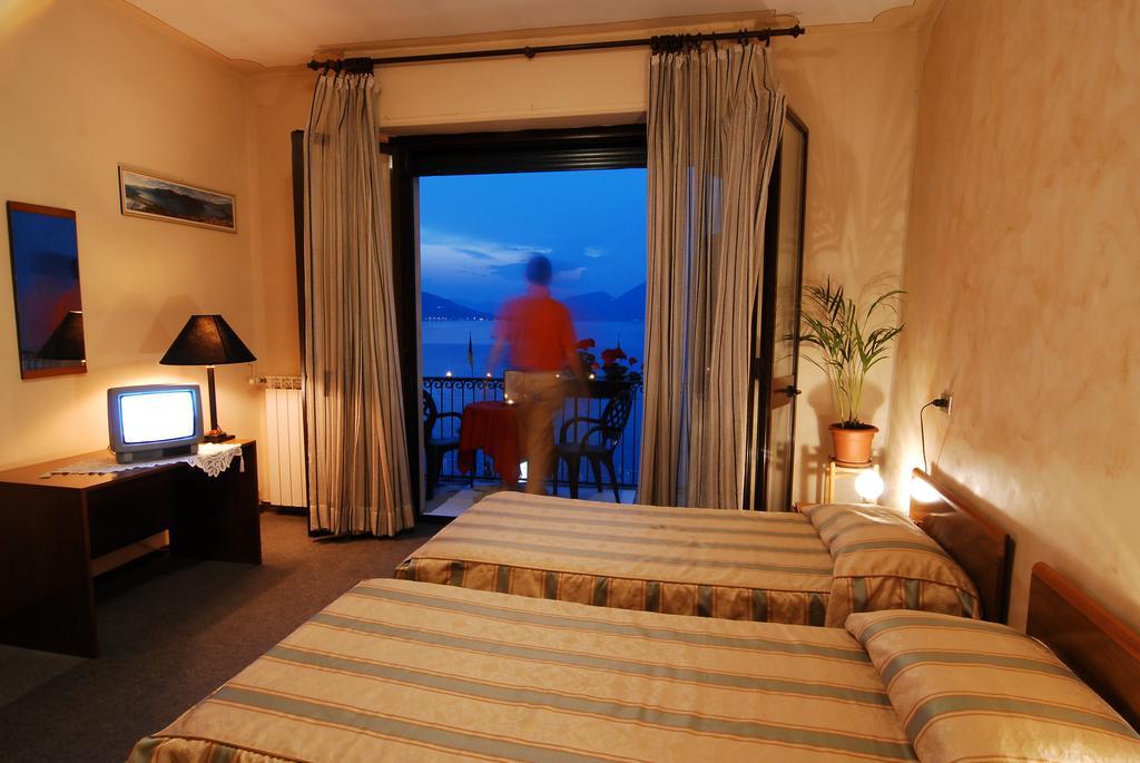 Hotel Milano Ιζέο Εξωτερικό φωτογραφία